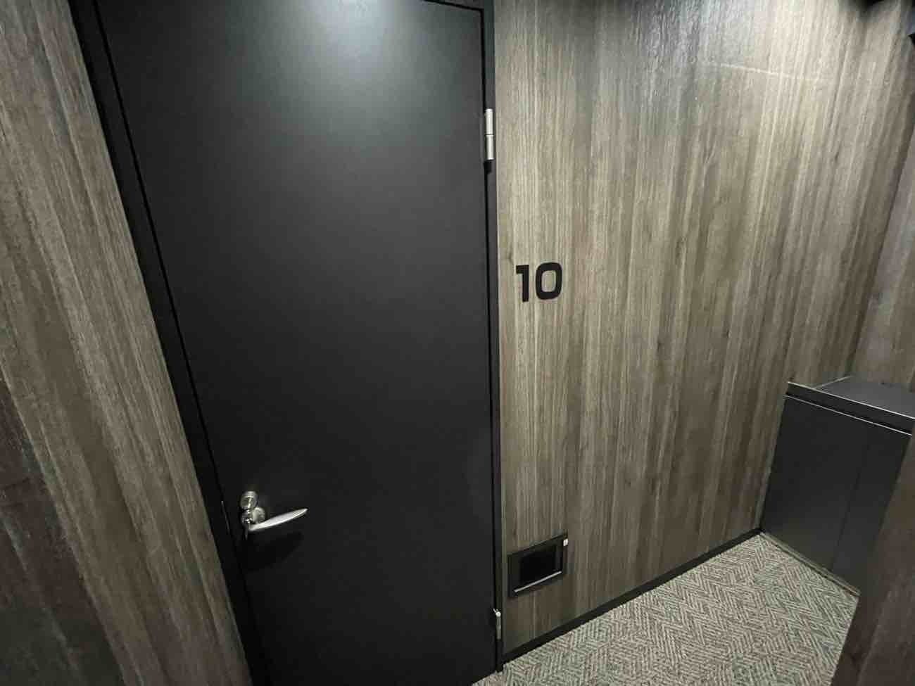 専有部_個室。インターネット環境を完備しています。