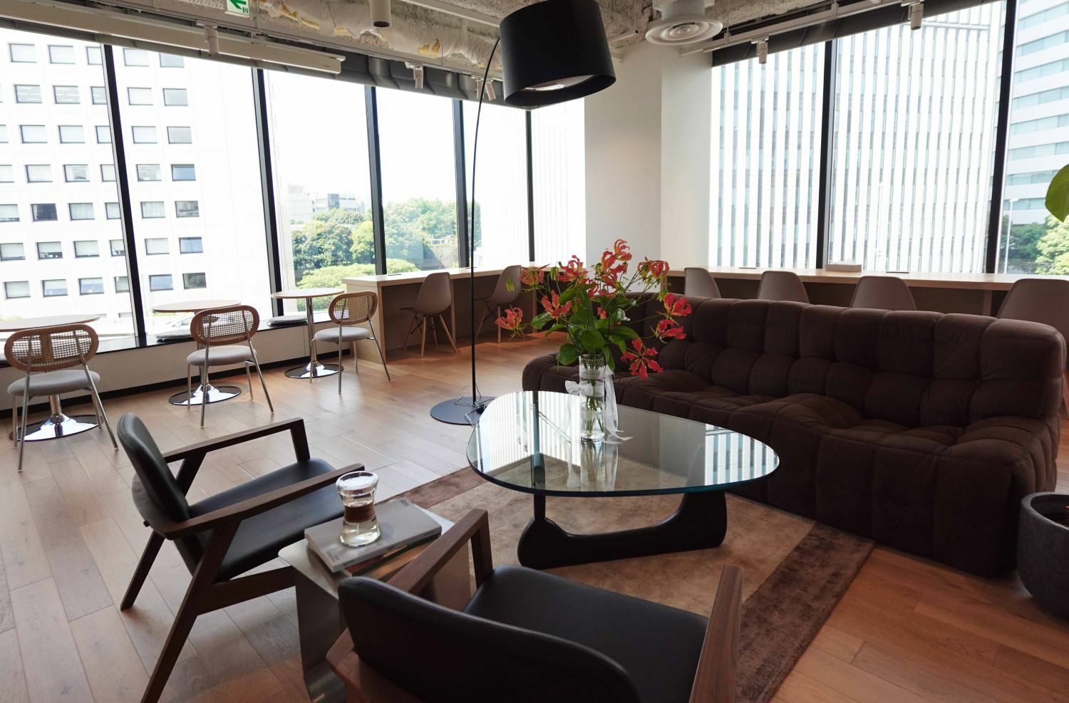 共有部_ラウンジ。イベント開催時に利用することも可能です。