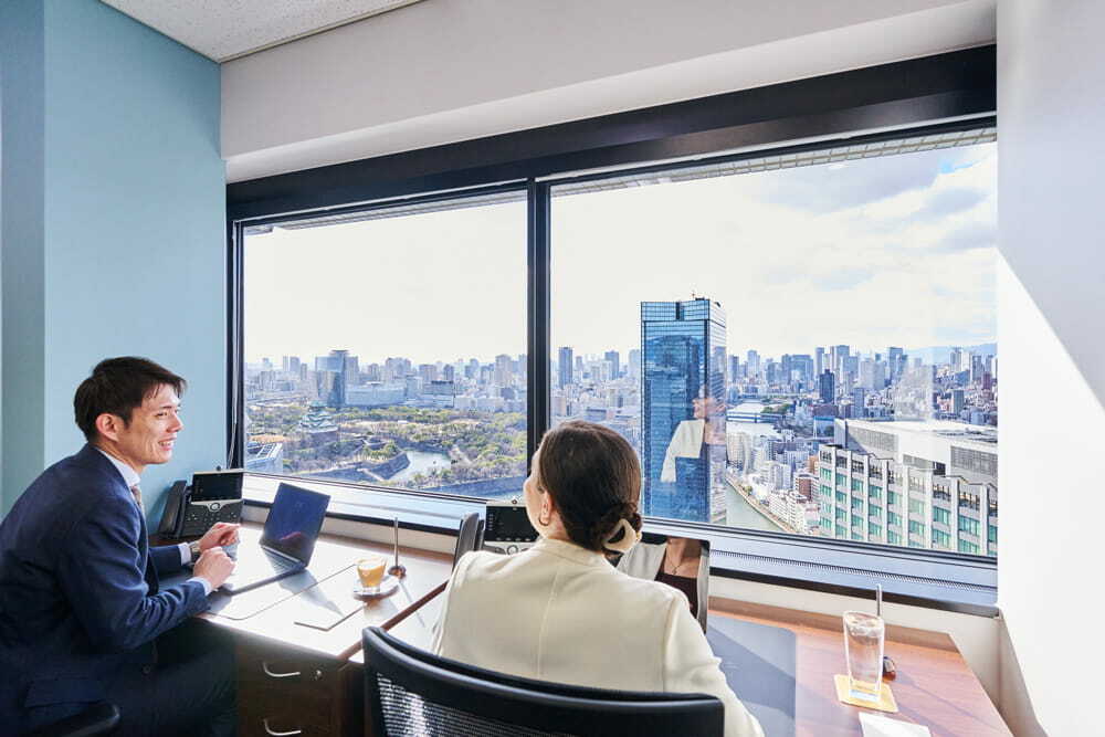 専有スペース_プライベートオフィス。家具、IT設備完備の個室を即日利用開始いただけます。