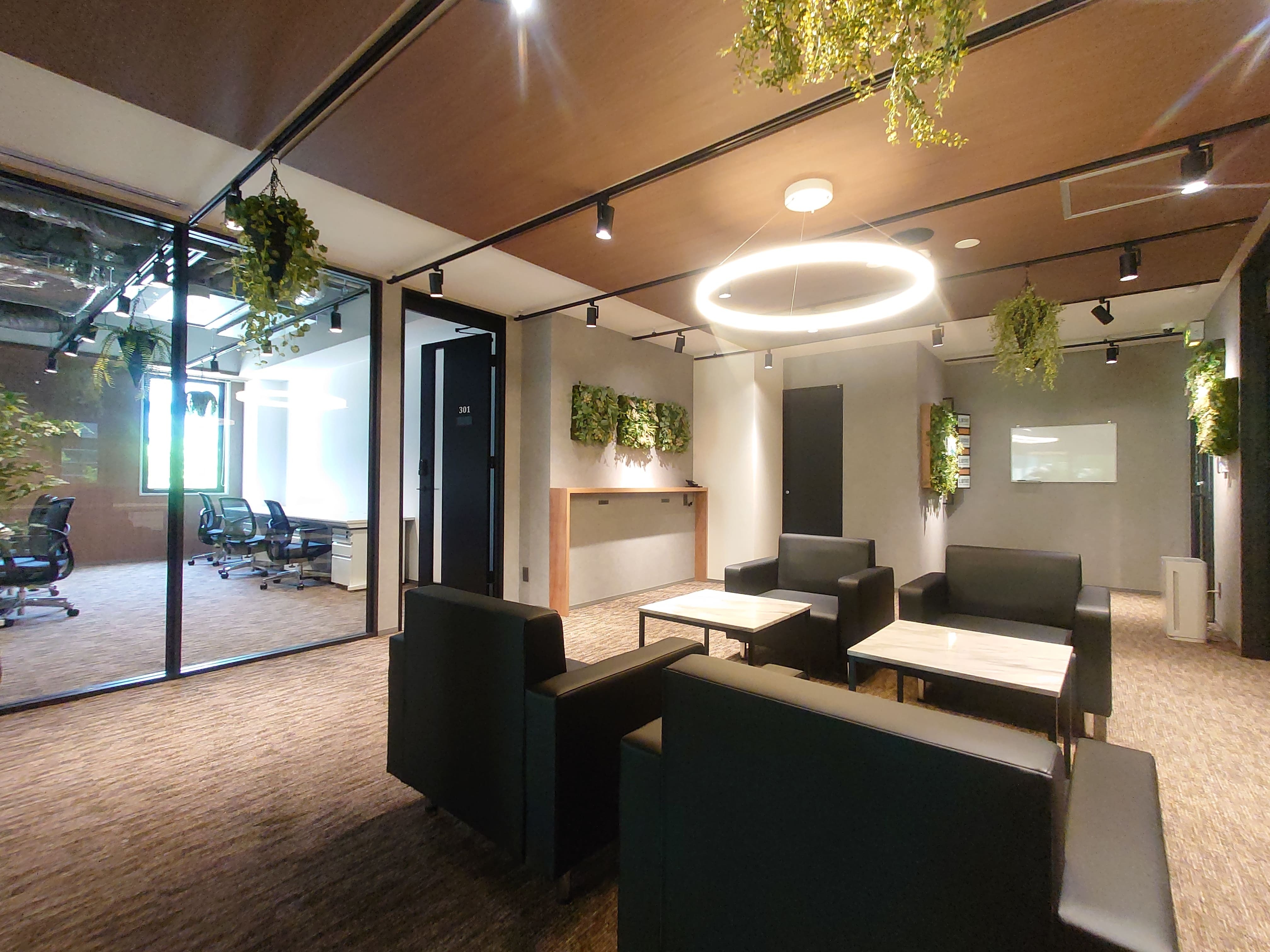 _3F_ラウンジ_100101__1_