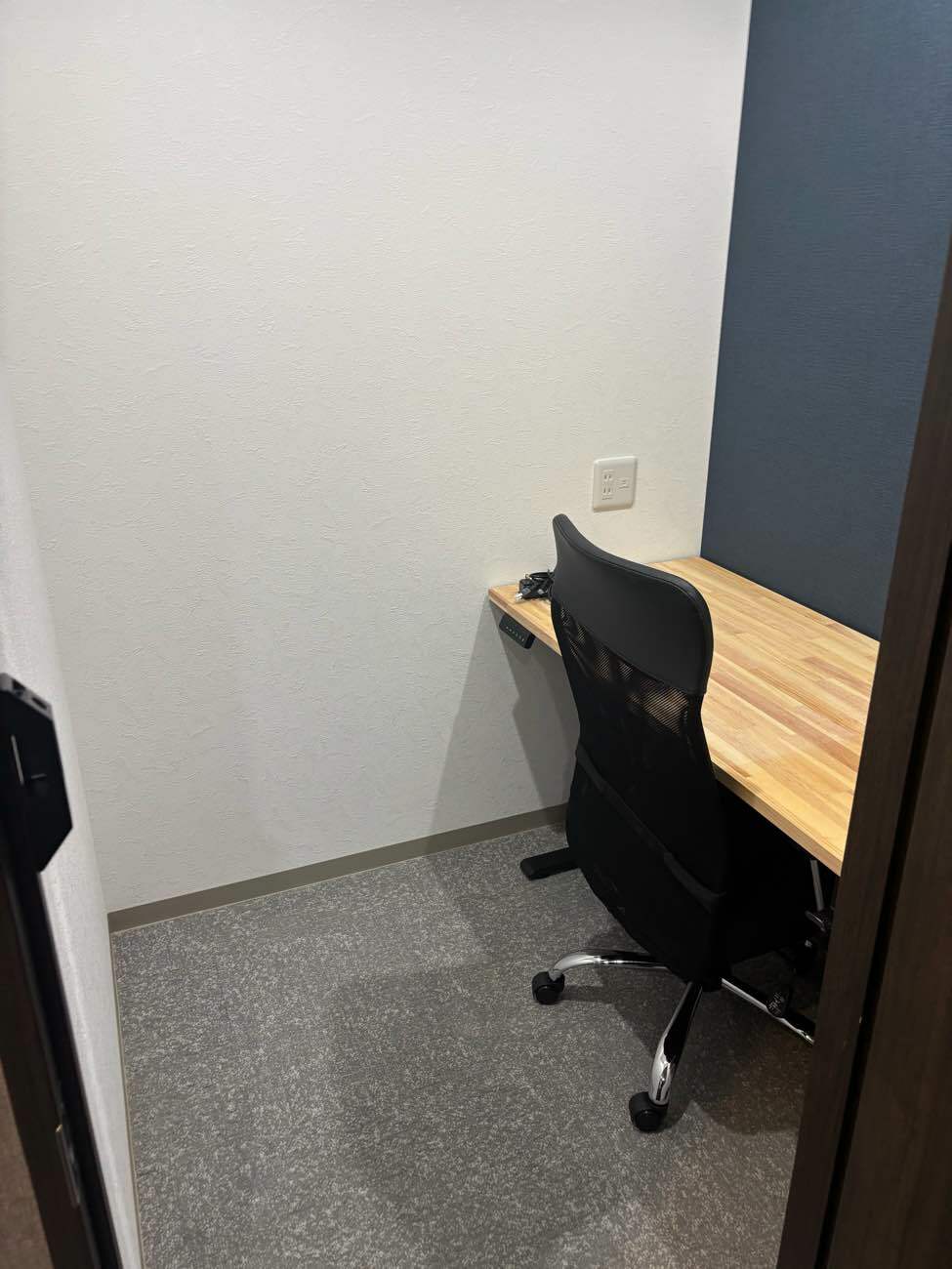 専有部_個室。インターネット環境を完備しています。