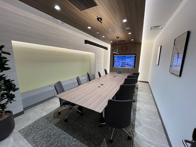 共有部_会議室。少人数から1時間単位で利用可能です。※画像はイメージです。©Regus