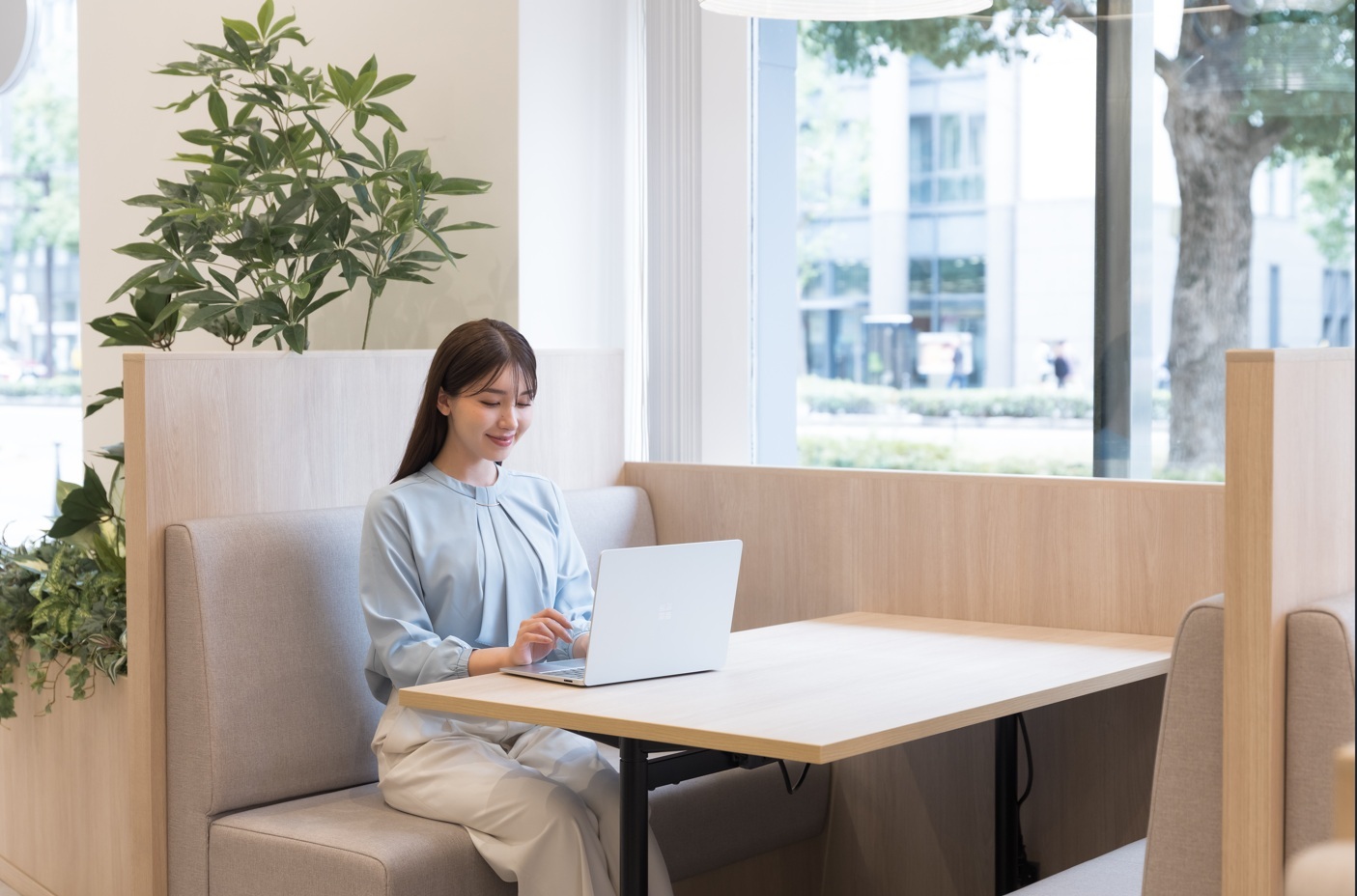 共有スペース。様々なタイプの席をご用意。