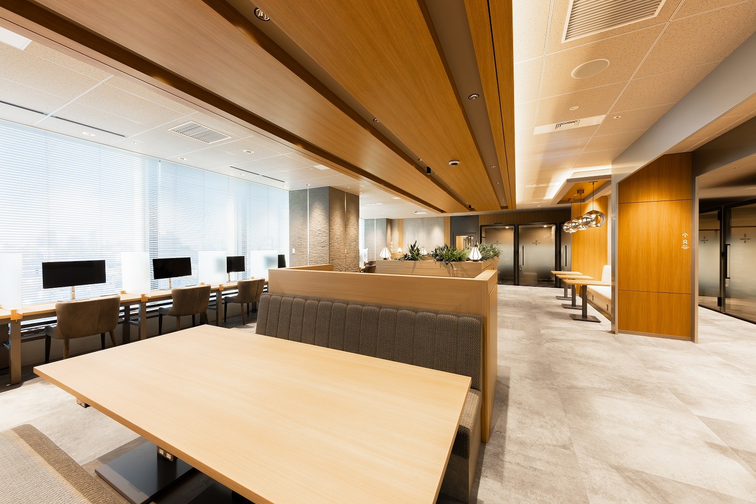 共有部_オープンスペース。心地よいスペースでリフレッシュすることも可能です。