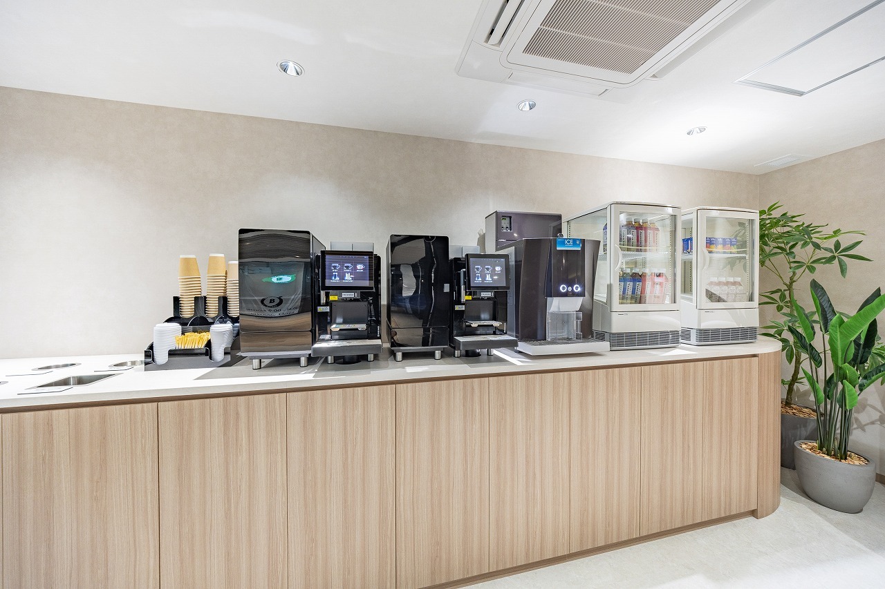 BIZcomfort北浜　セルフカフェ有料