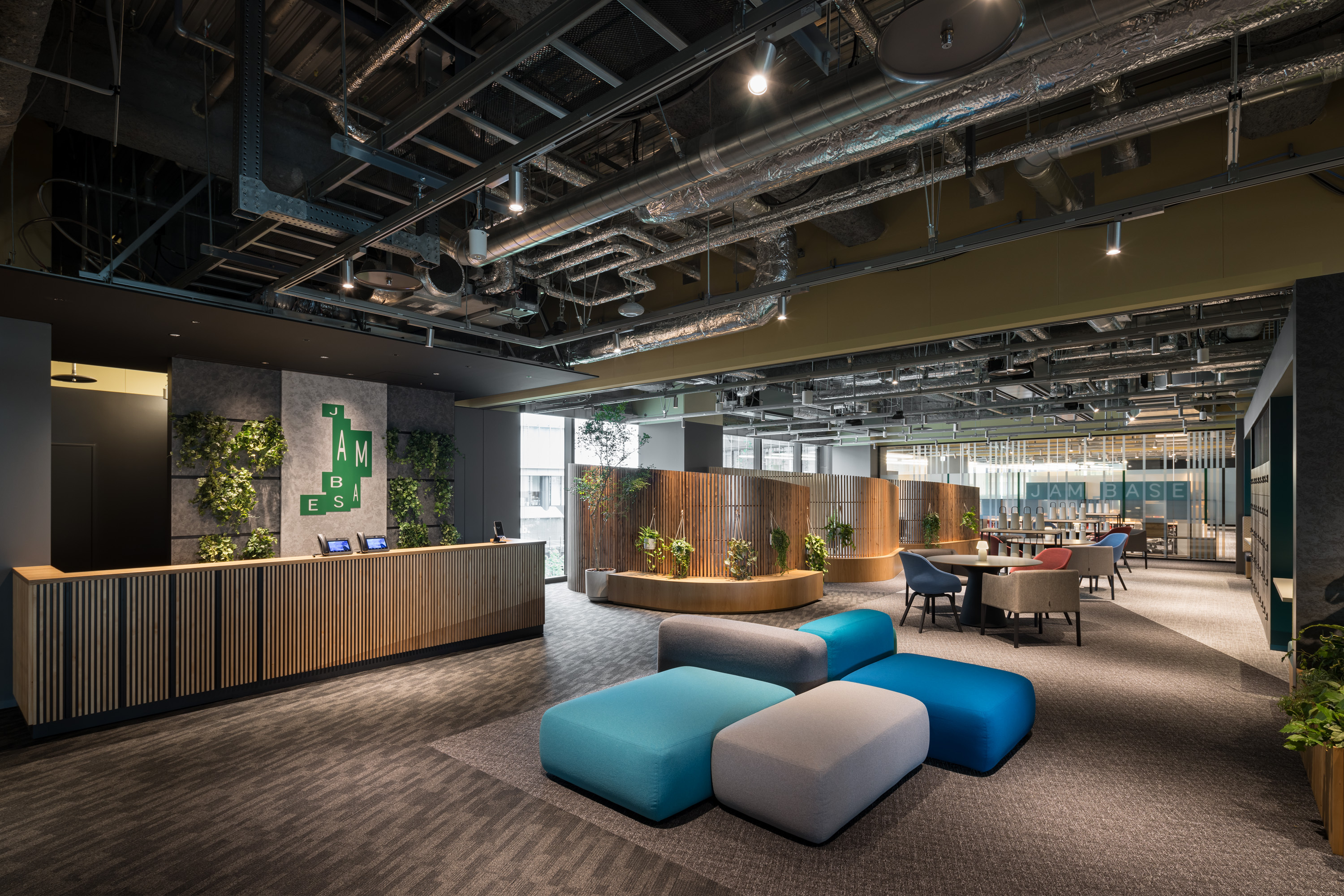 外観_総合受付。営業時間内はスタッフが常駐しています。※画像はイメージです。※画像はイメージです。