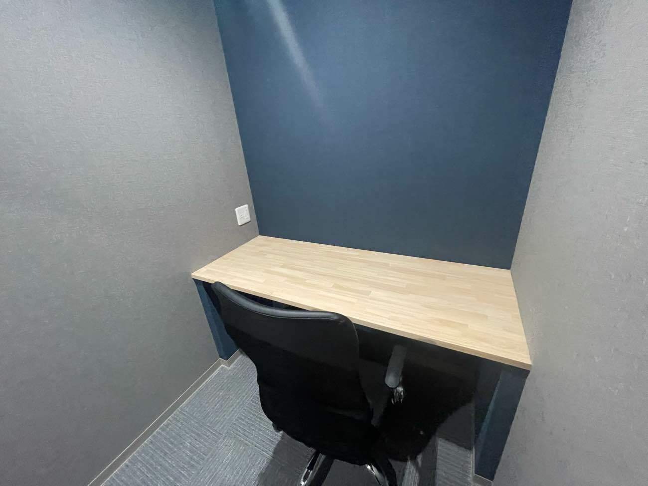 専有部_個室。インターネット環境を完備しています。