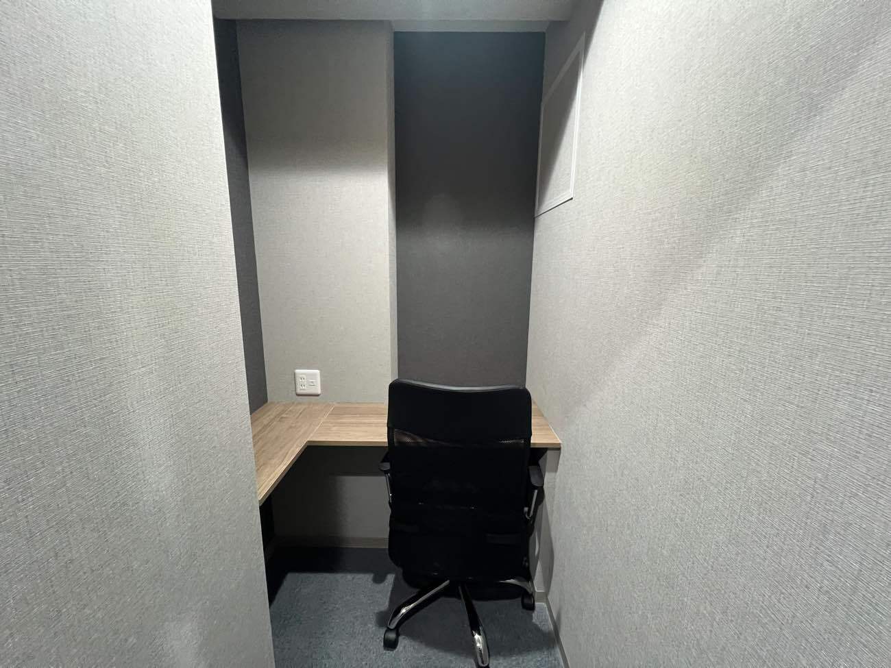 専有部_個室。インターネット環境を完備しています。