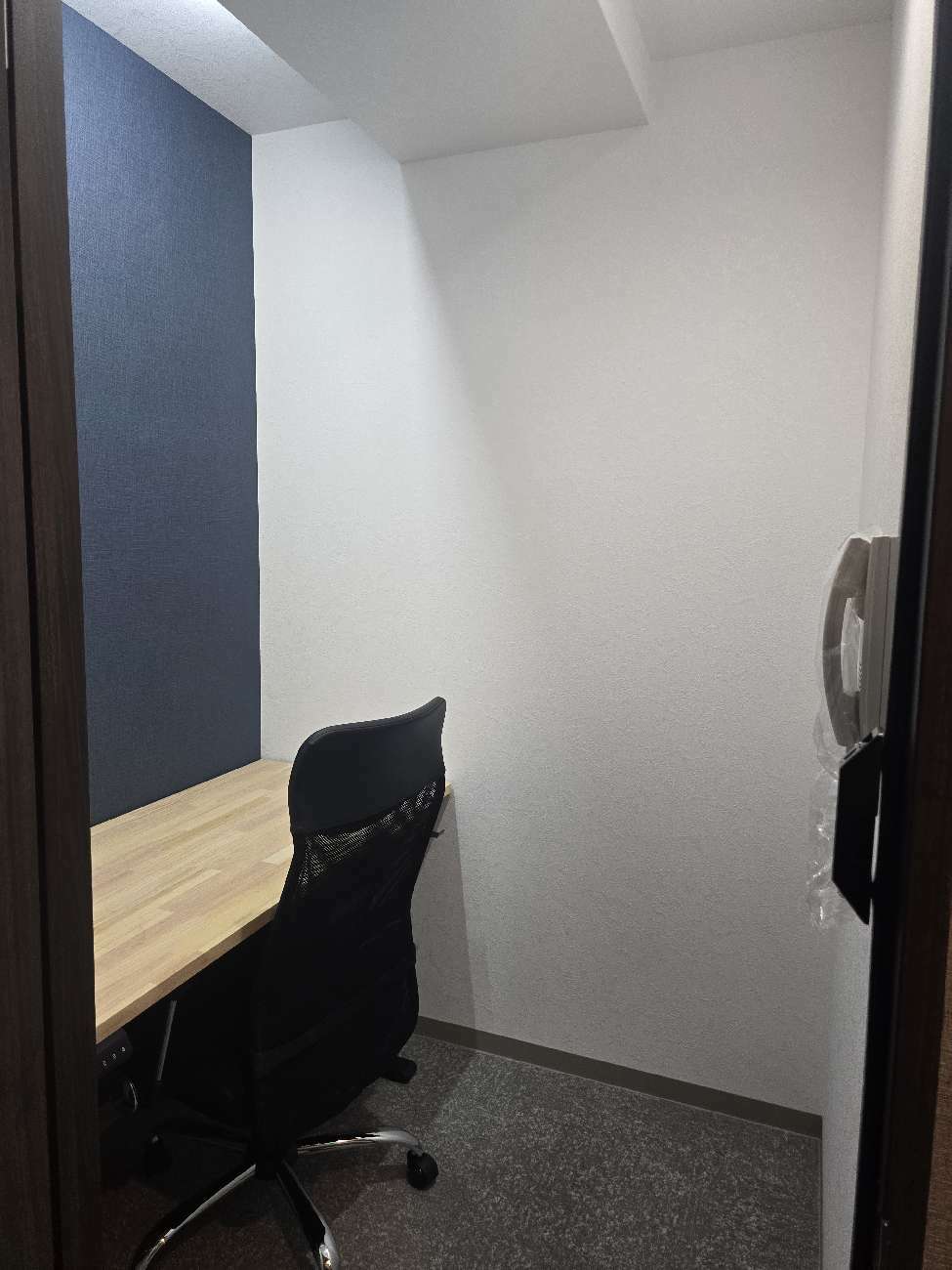 専有部_個室。インターネット環境を完備しています。