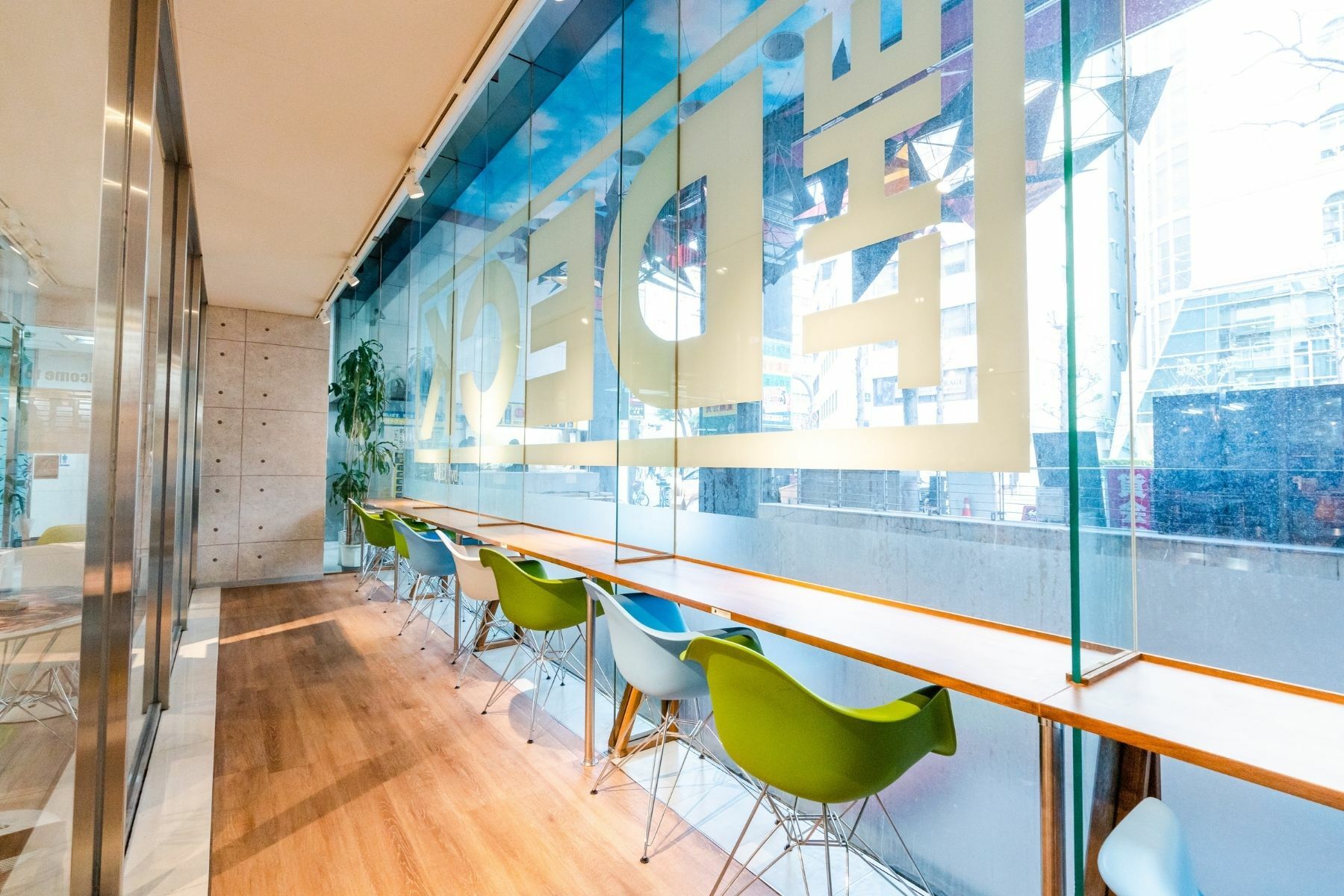 960px_640px_JUST_FIT_OFFICE_-4