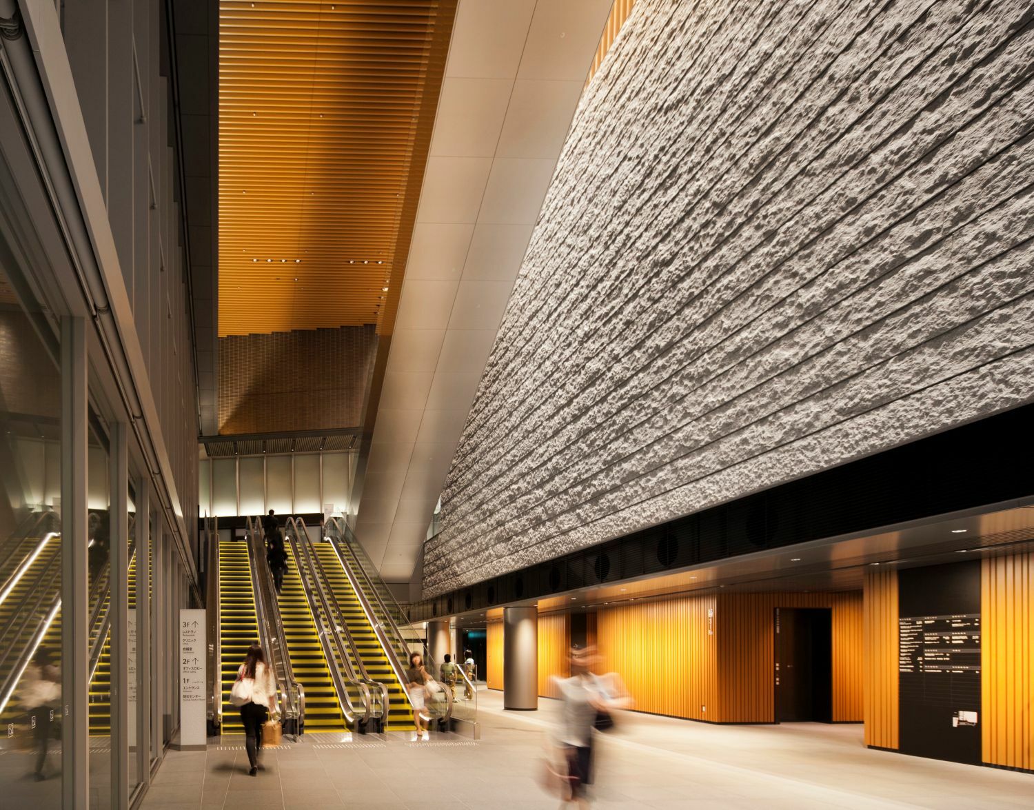 外観_エントランス