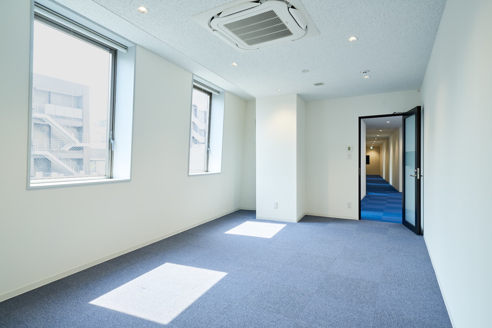 プライベートオフィス｜完全個室・24h利用可能。4名〜8名以上にも対応する、大小さまざまなサイズをご用意しています。