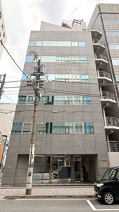 外観_岩本町駅から徒歩3分に位置しています。