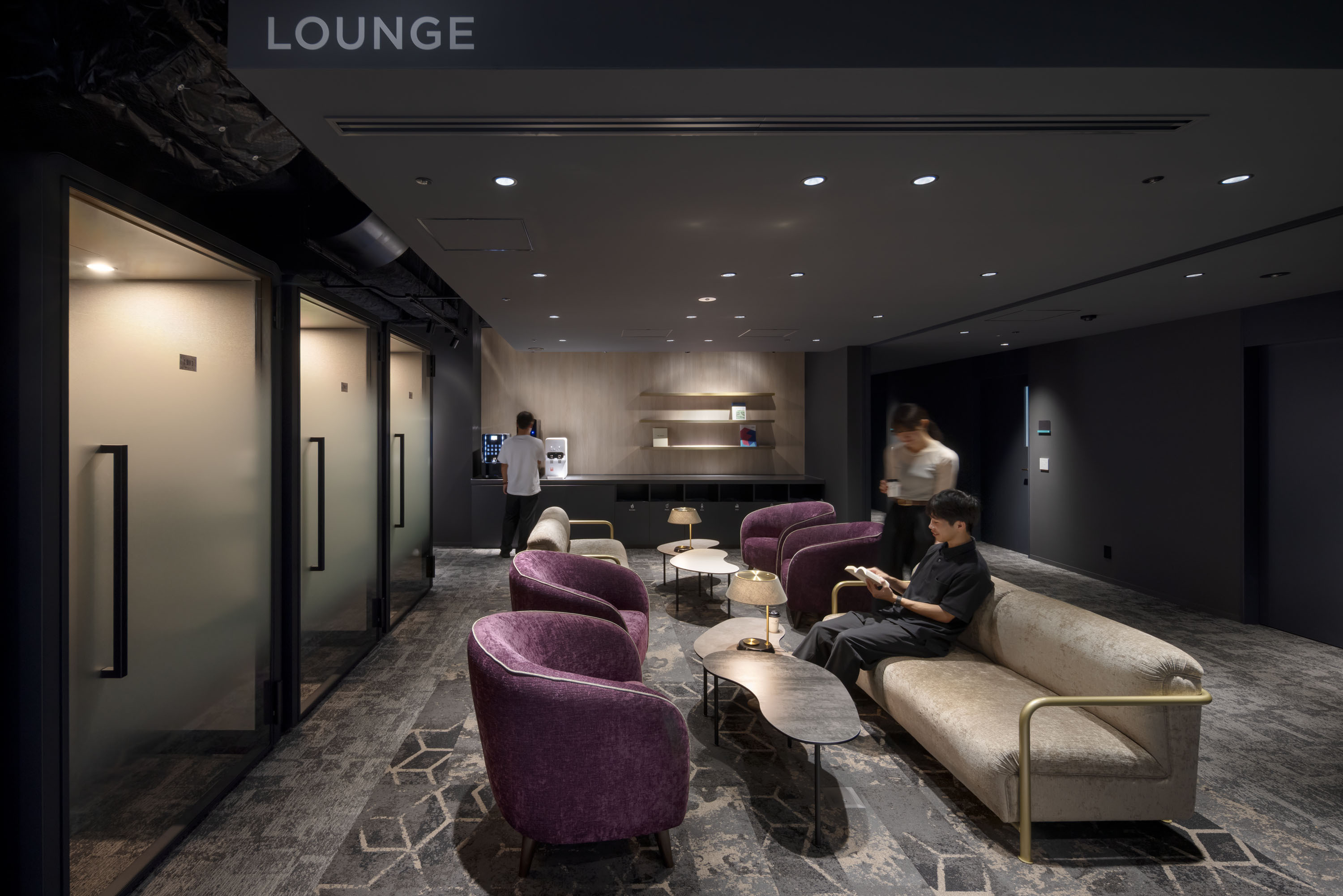 共有部_11階ラウンジ。ゲストを招いて商談することも可能です。