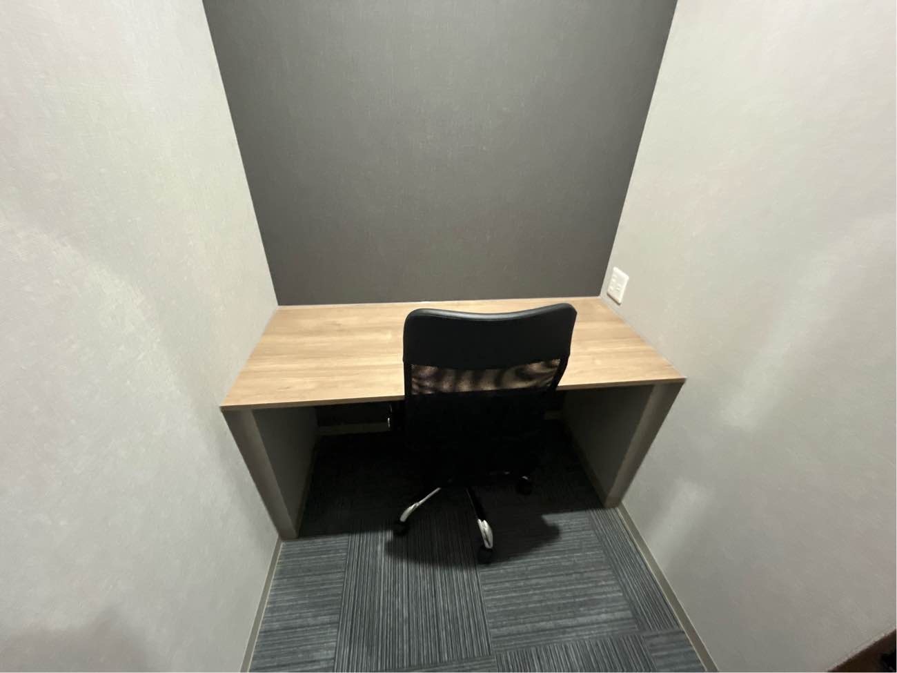 専有部_個室。インターネット環境を完備しています。