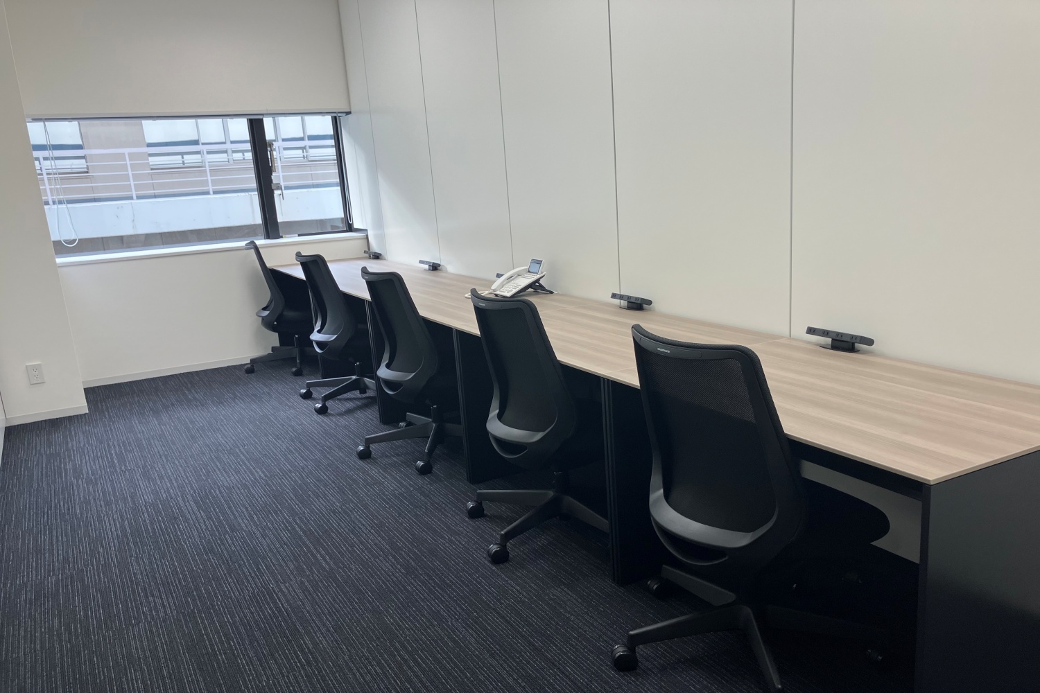img_Shibns_privateoffice5pax_windowside_Room513.jpg