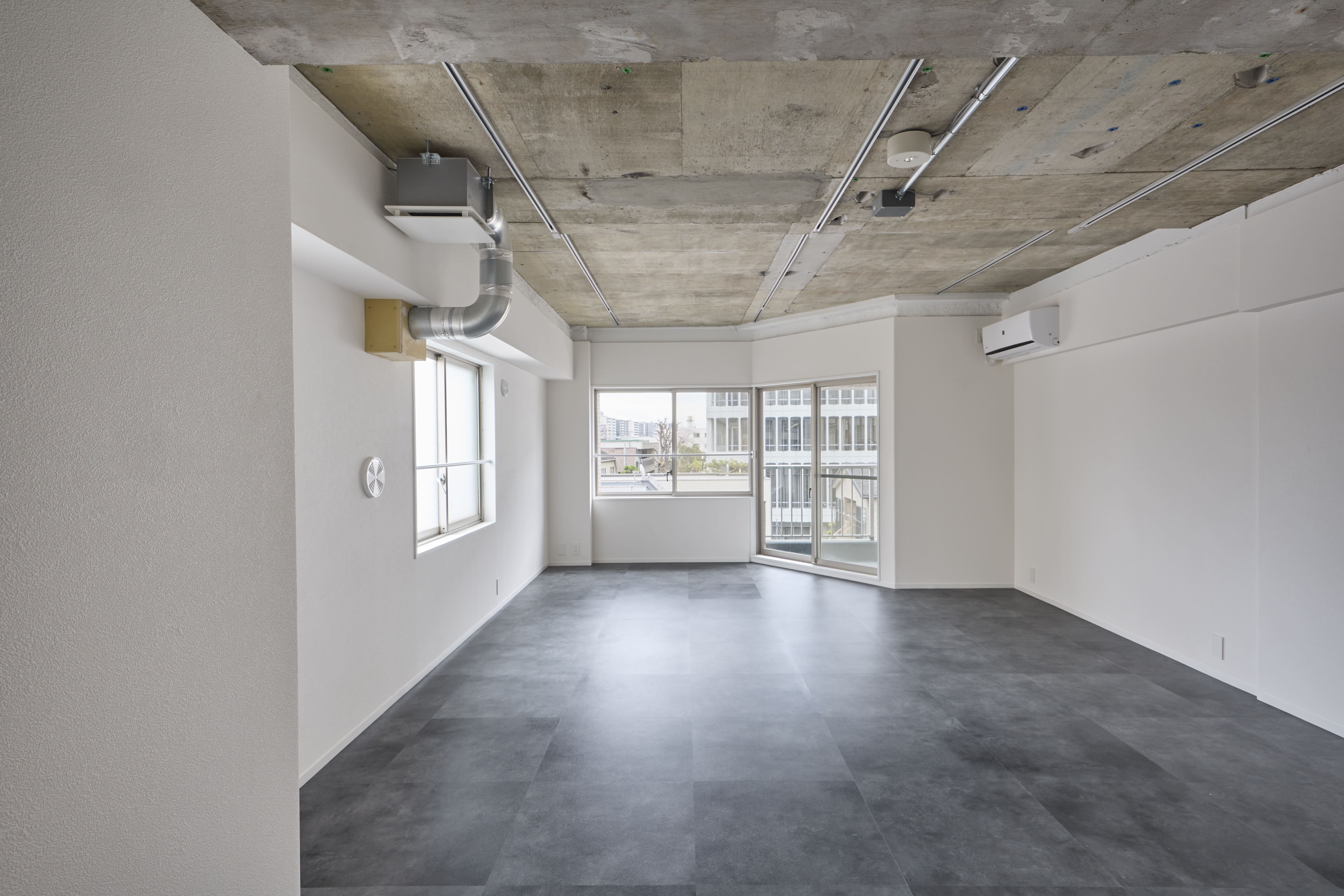 401号室_2面採光で明るい部屋です。