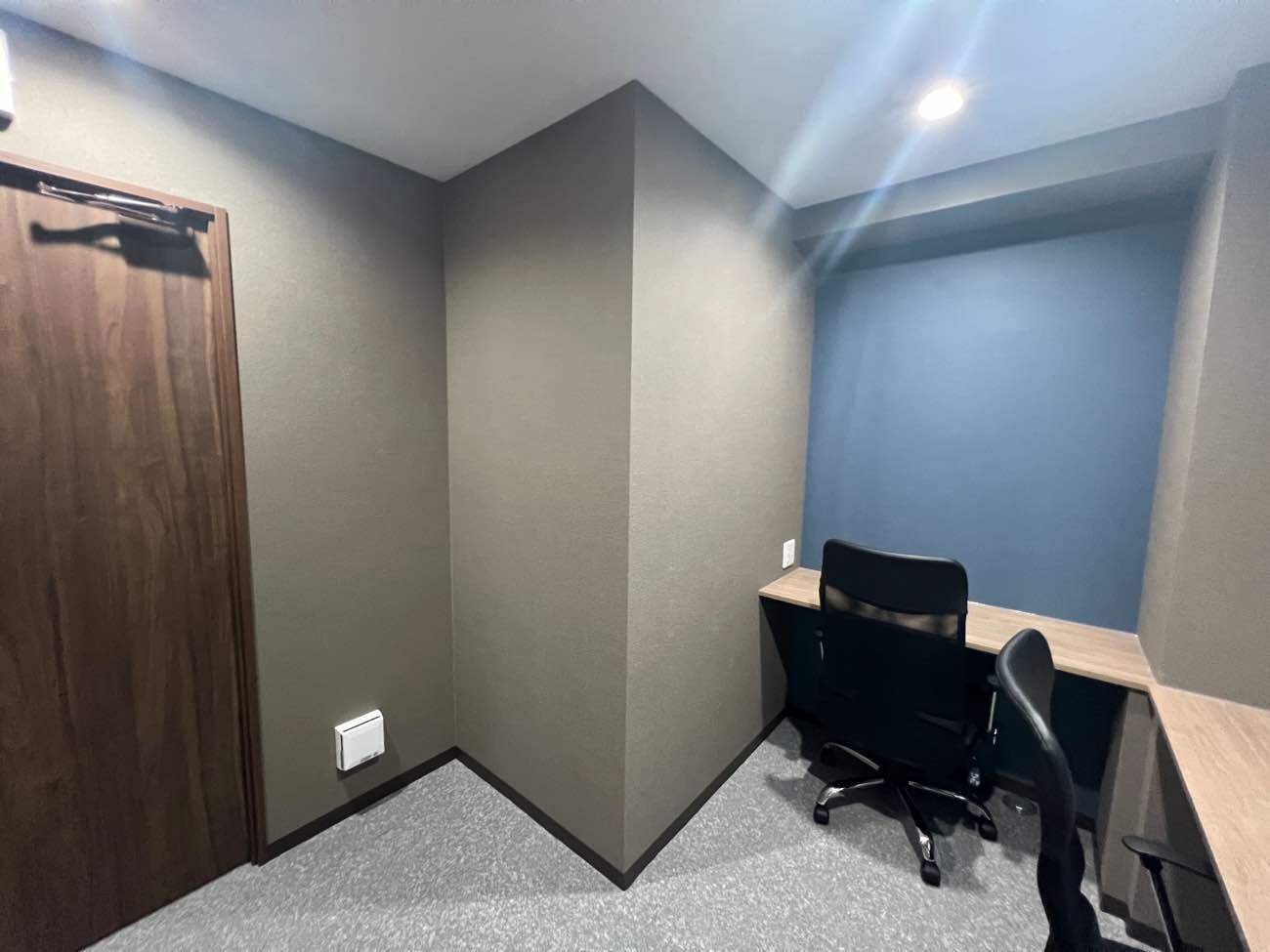 専有部_個室。インターネット環境を完備しています。