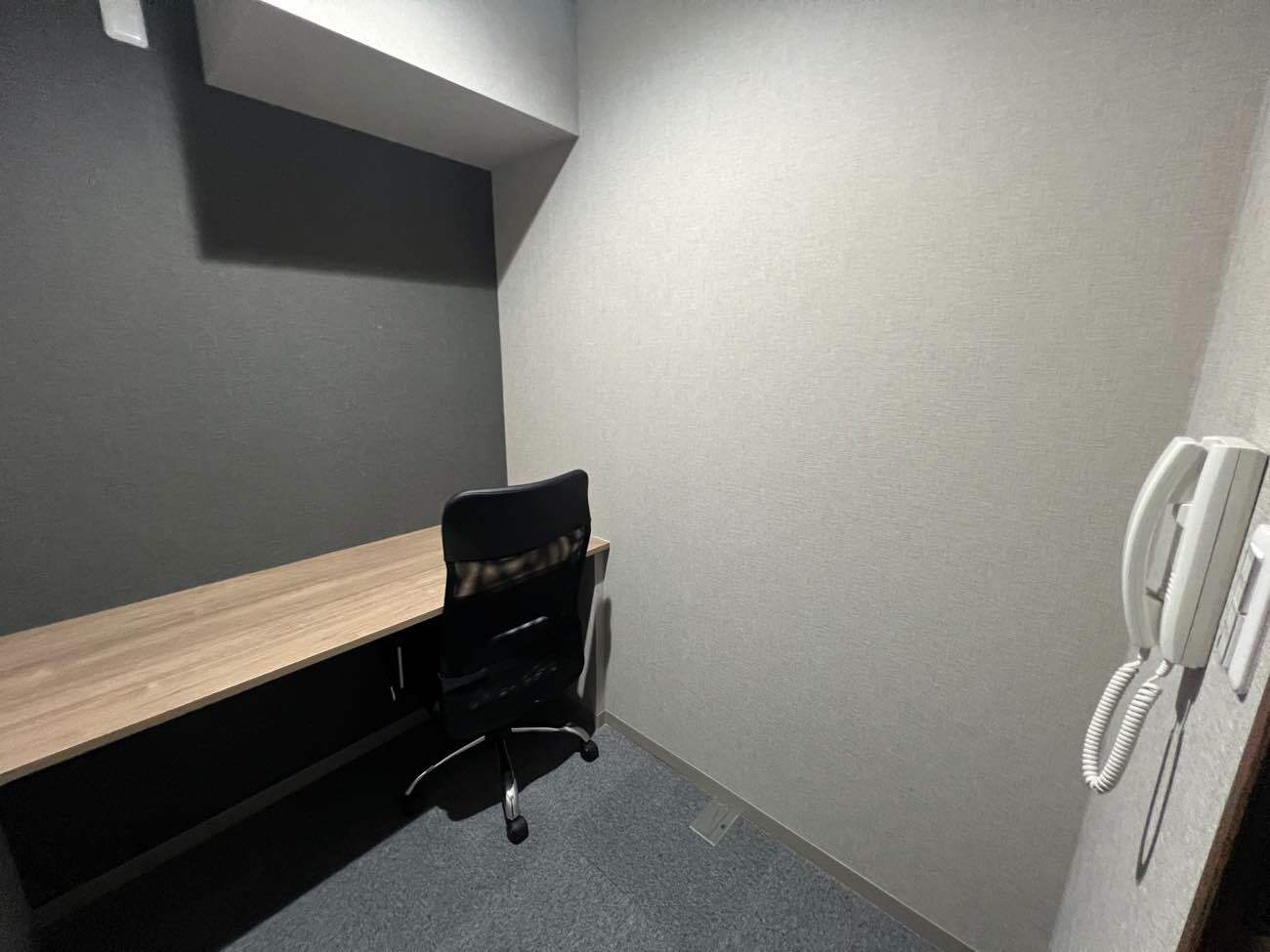 専有部_個室。インターネット環境を完備しています。