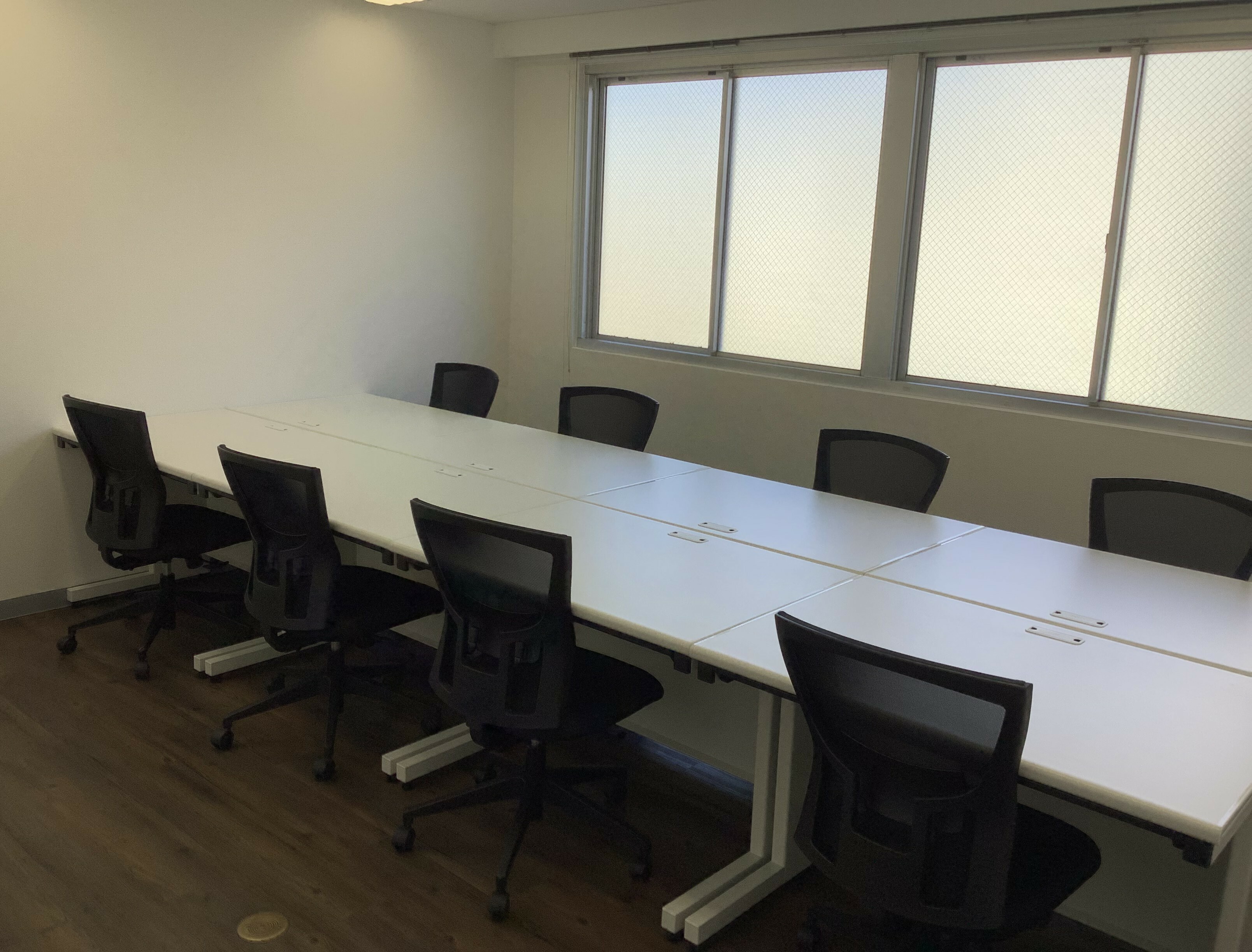 専有部_個室。自然光が入る窓ありのお部屋もあります。