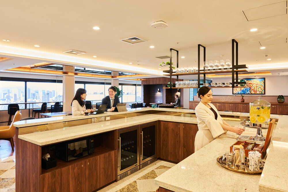 共有部_キッチンエリア。コーヒー、紅茶などを自由に飲むことができます。