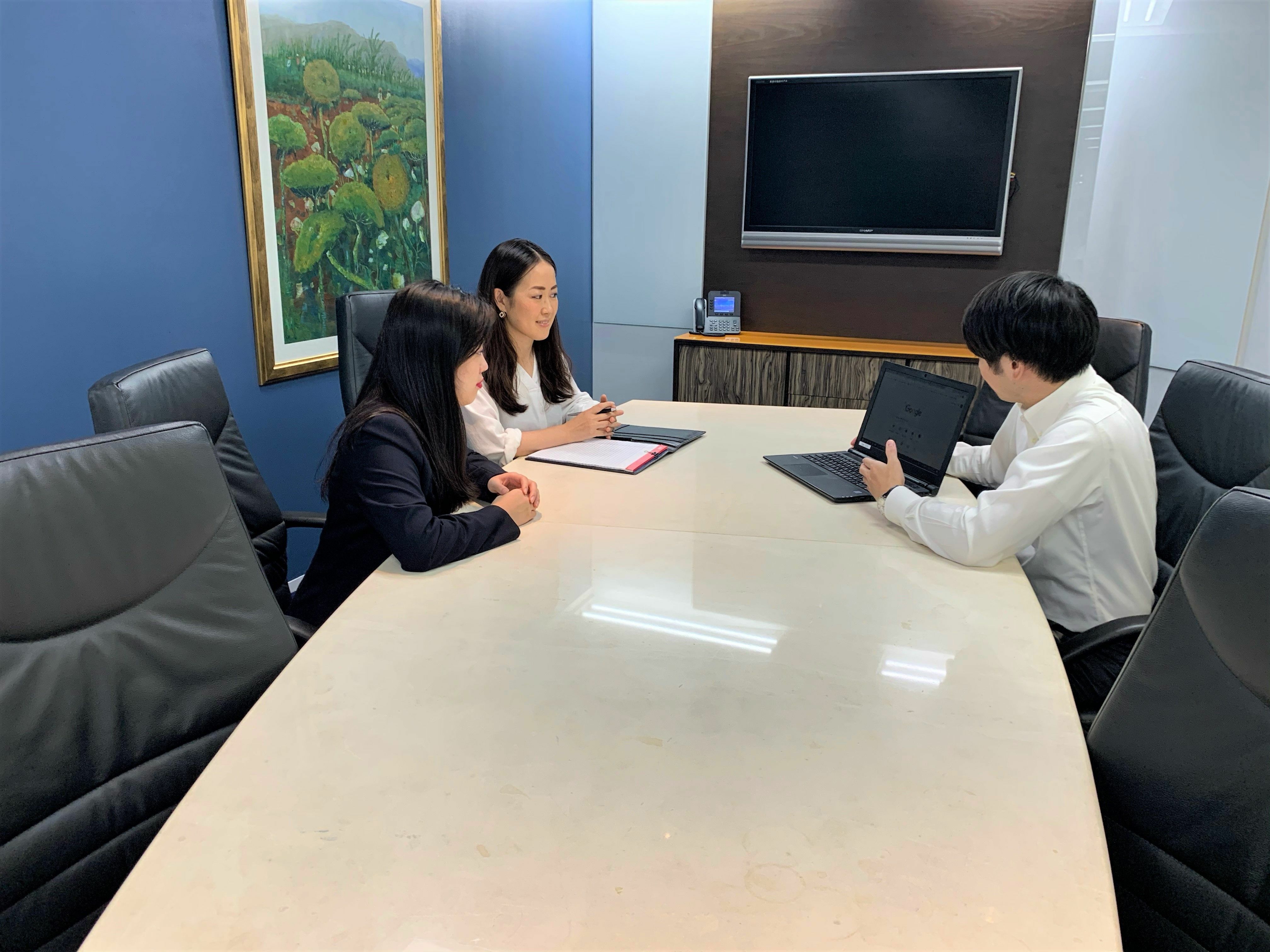 会議室_10分単位の重量課金制でご利用いただけます