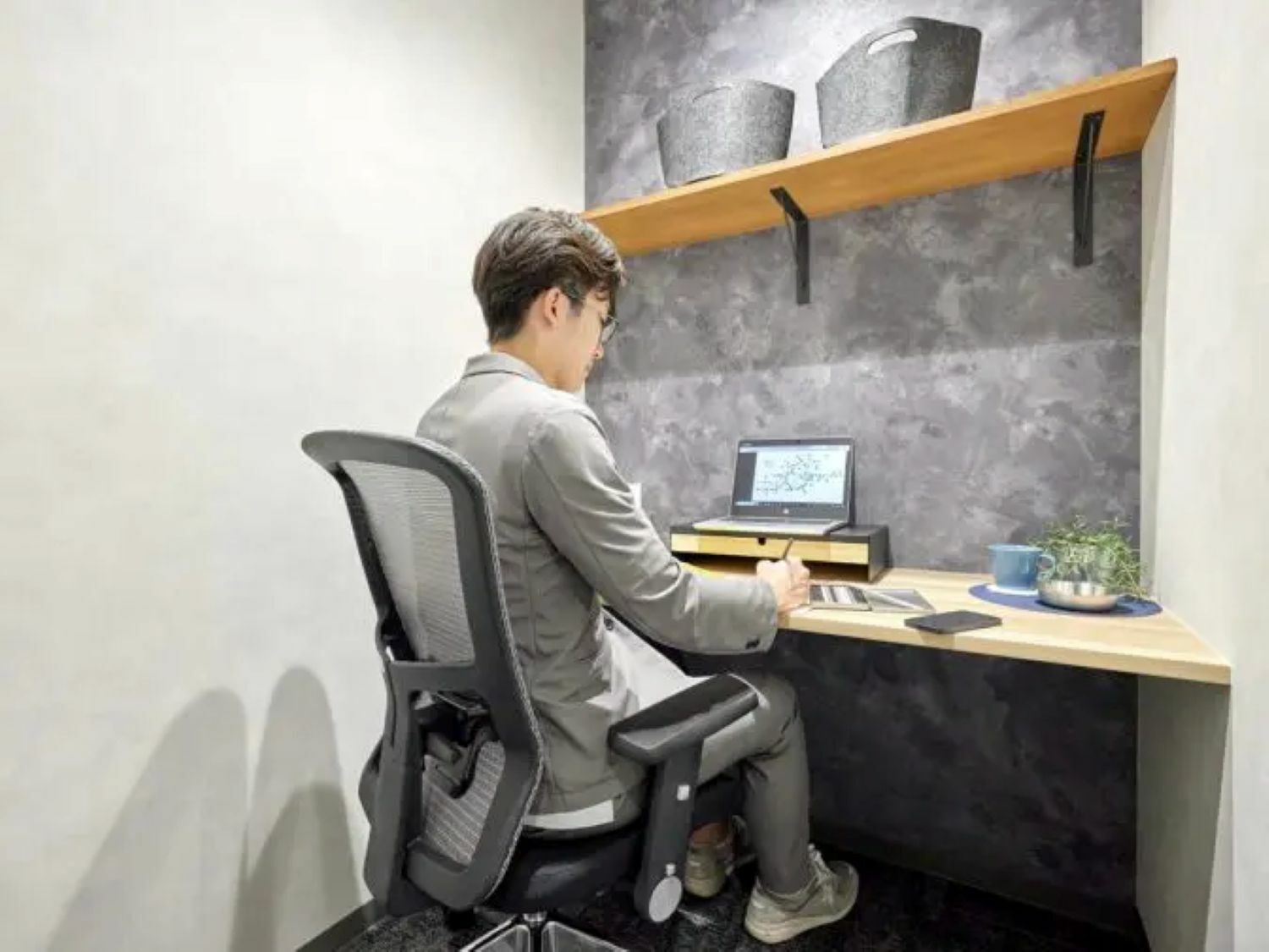 専有部_個室。1名～2名用のコンパクトなお部屋があります。※画像はイメージです。©bizcomfort