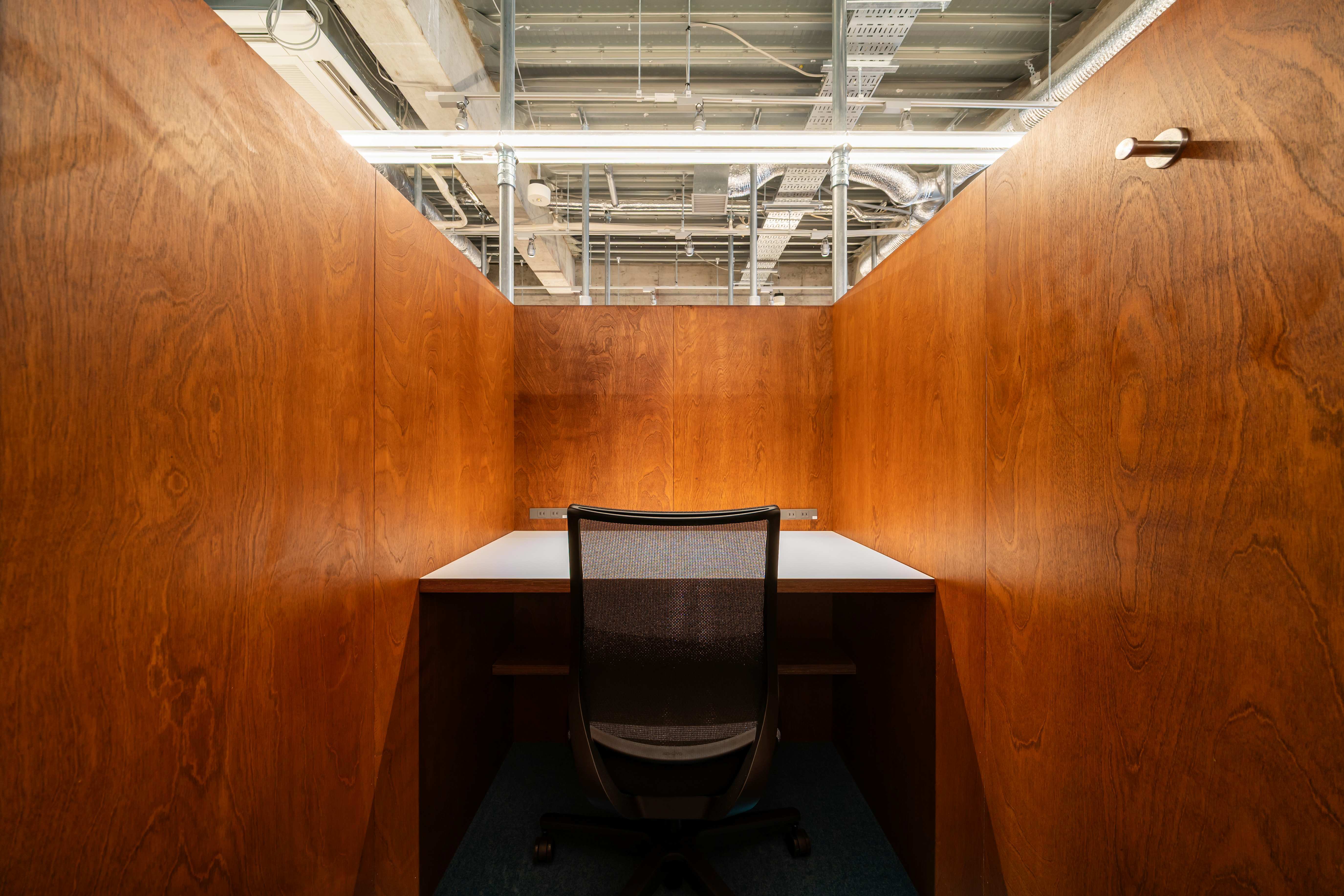 専有部_ブース席。24時間利用可能です。