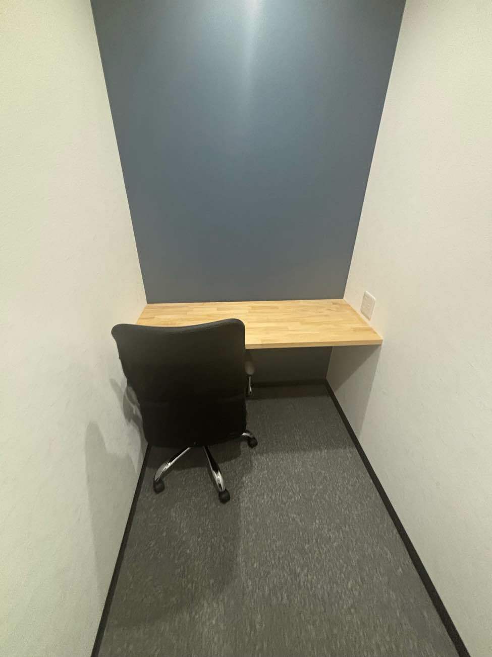 専有部_個室。インターネット環境を完備しています。