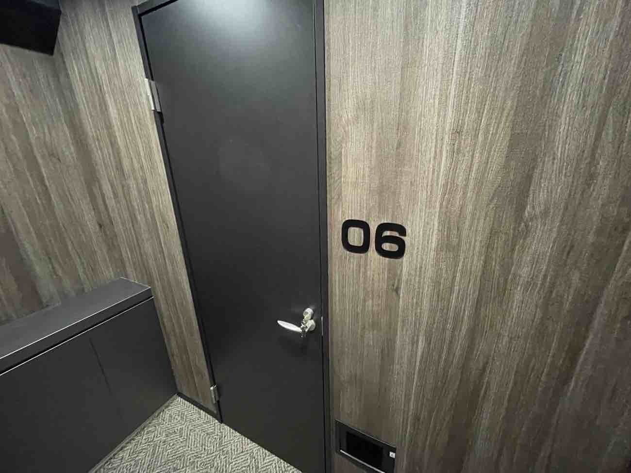 専有部_個室。インターネット環境を完備しています。