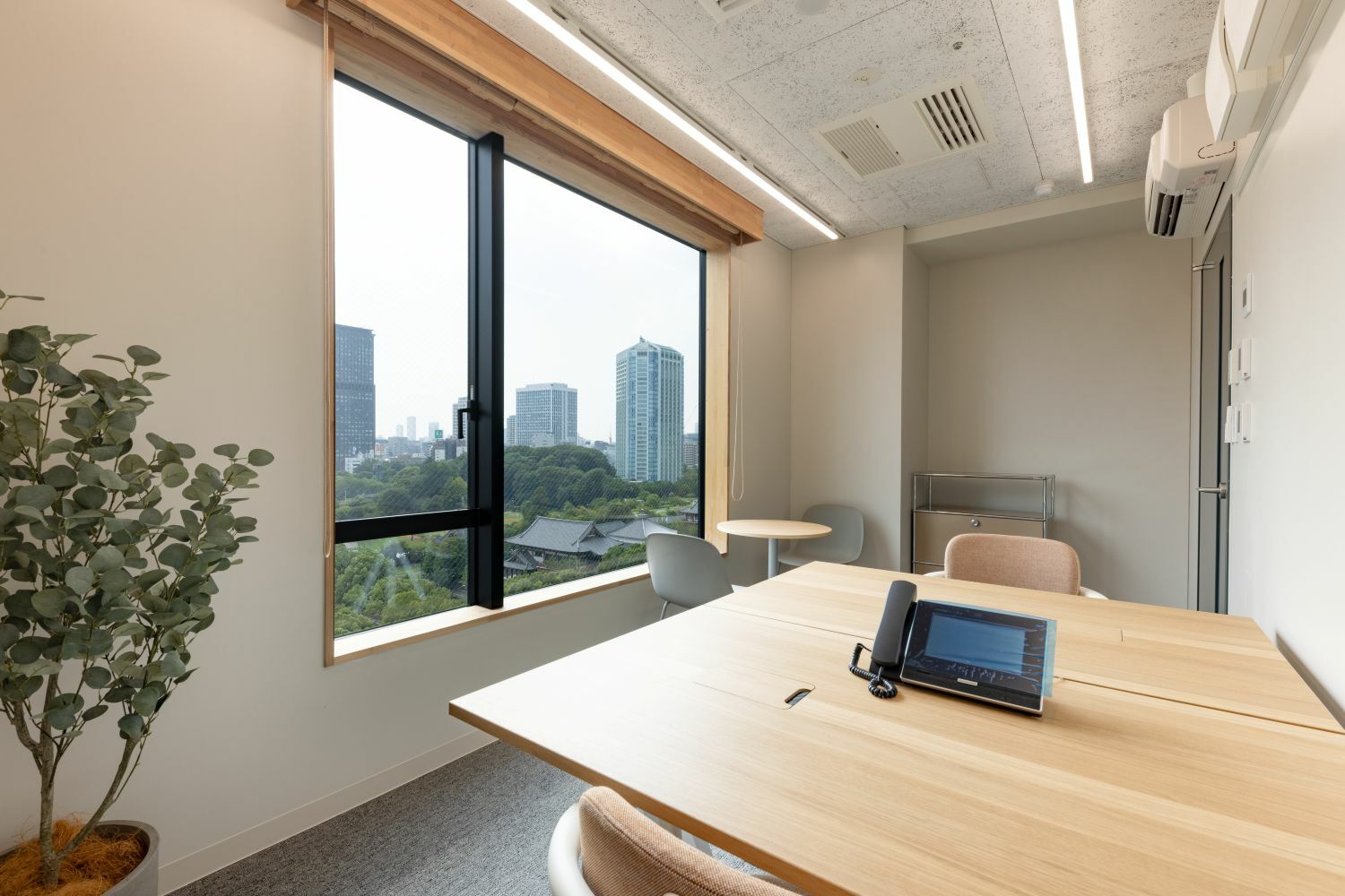 専有部_個室。4名～大人数のお部屋を用意しています。※画像はイメージです。