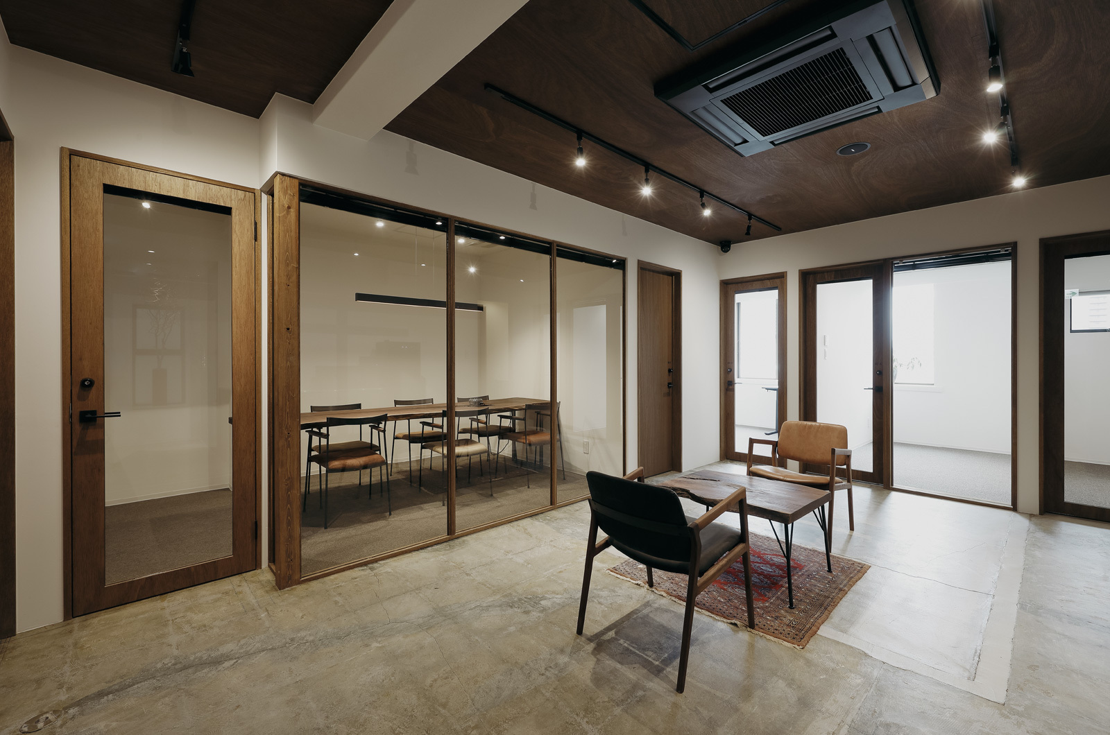 共有部_ラウンジ。来客対応にも利用可能です。