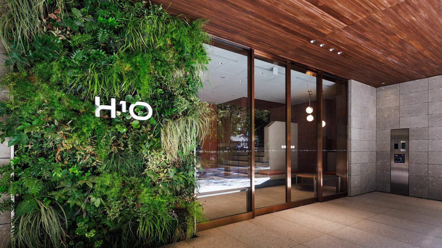 外観_エントランス。芝公園駅から徒歩4分に位置しています。※画像はイメージです。ⒸH1O