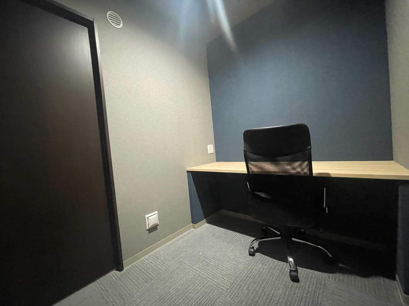 専有部_個室。インターネット環境を完備しています。