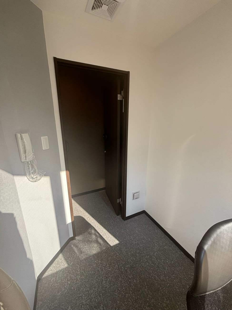 専有部_個室。インターネット環境を完備しています。