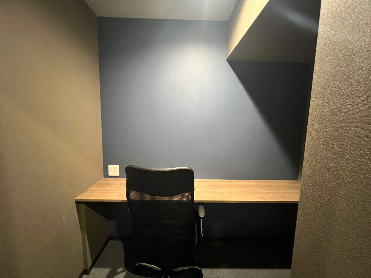 専有部_個室。インターネット環境を完備しています。