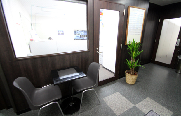 新宿エントランス