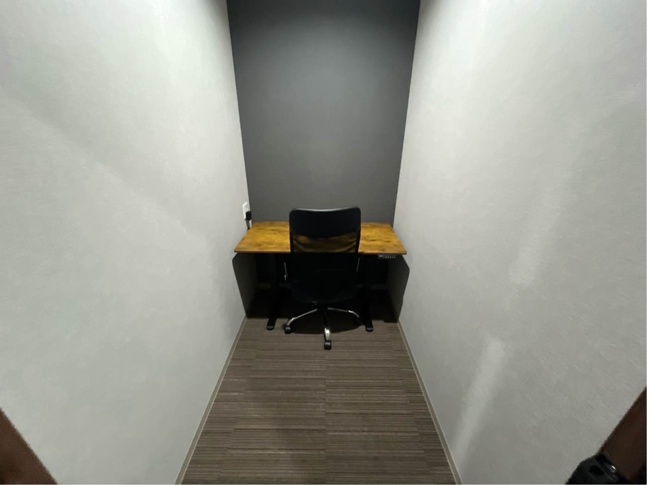 専有部_個室。インターネット環境を完備しています。