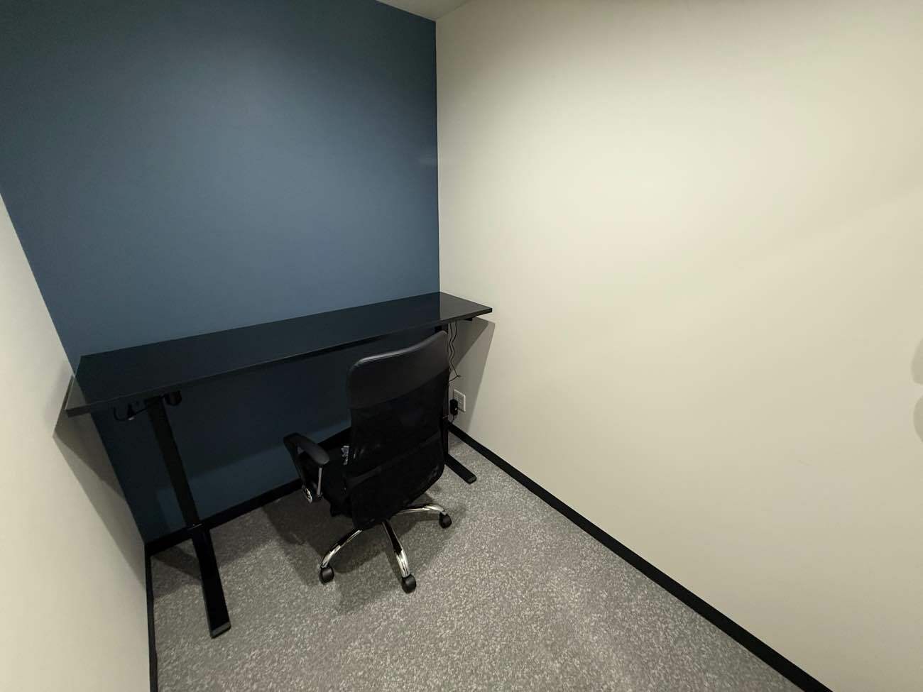 専有部_個室。インターネット環境を完備しています。