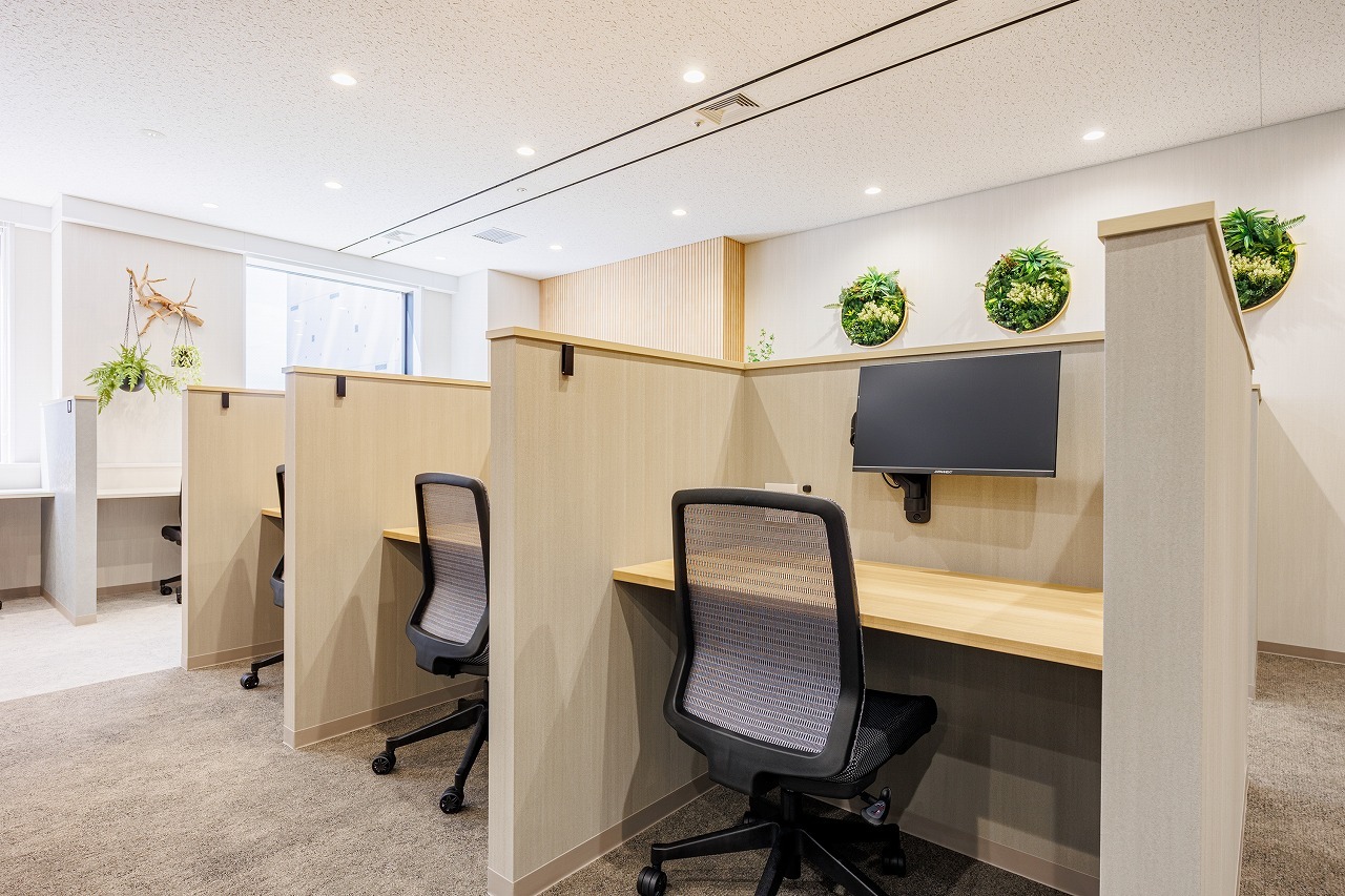 ビズコンフォート品川シーサイド　ワークブース・モニター席