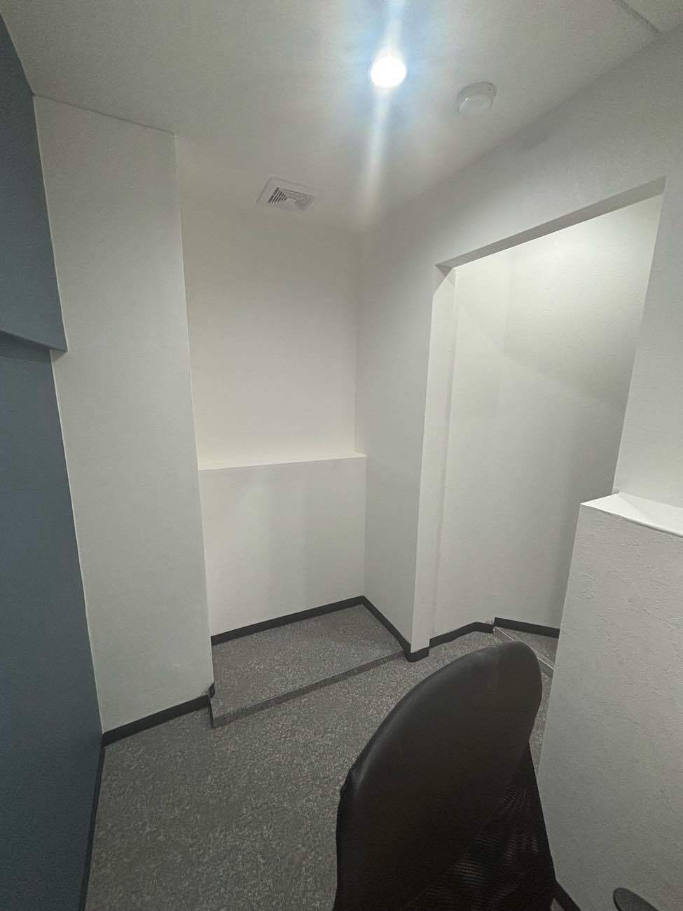 専有部_個室。インターネット環境を完備しています。