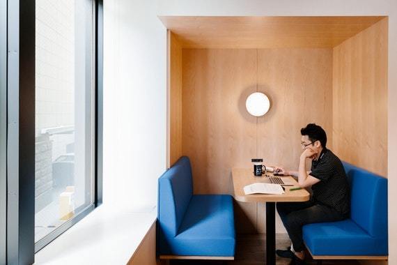 オープンスペース_ボックスシートは集中した時に最適です©WeWork
