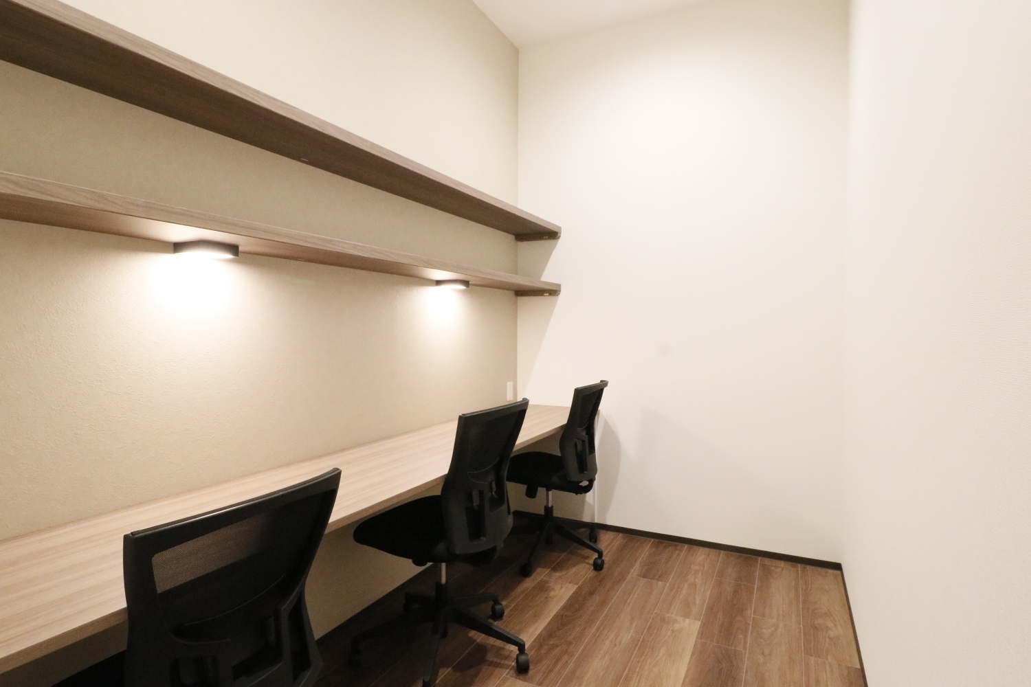 3名用レンタルオフィス