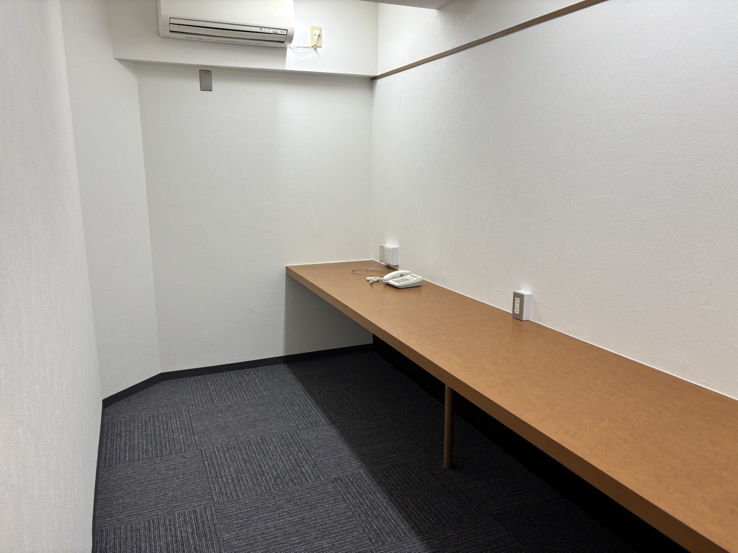 104修復後_デスクのみ横