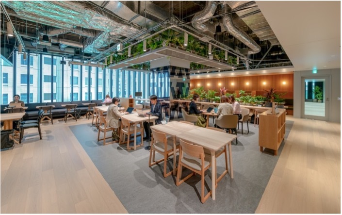 共有部_オープンエリア。お客様との打ち合わせや商談にも最適です。