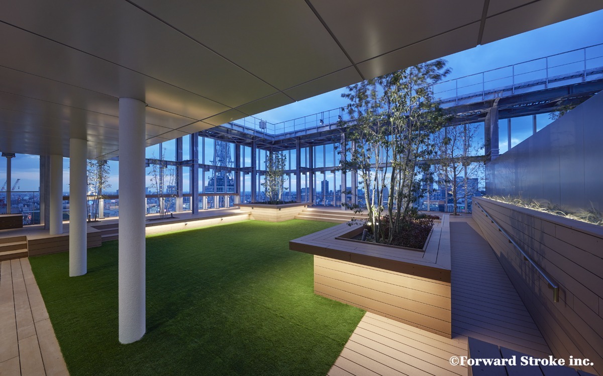 共有部_屋上スカイテラス。ビル入居者専用のテラスを使用できます。