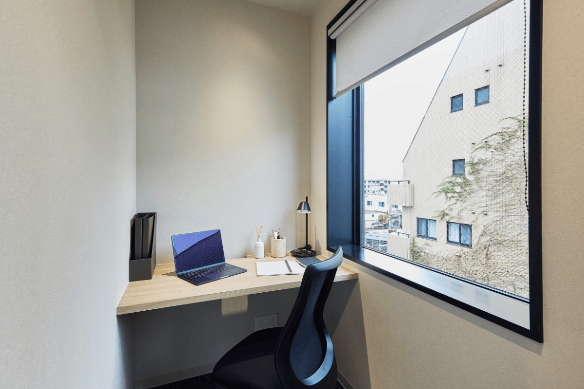 専有部_個室。鍵付きでプライバシーの確保もされた個室となっています。