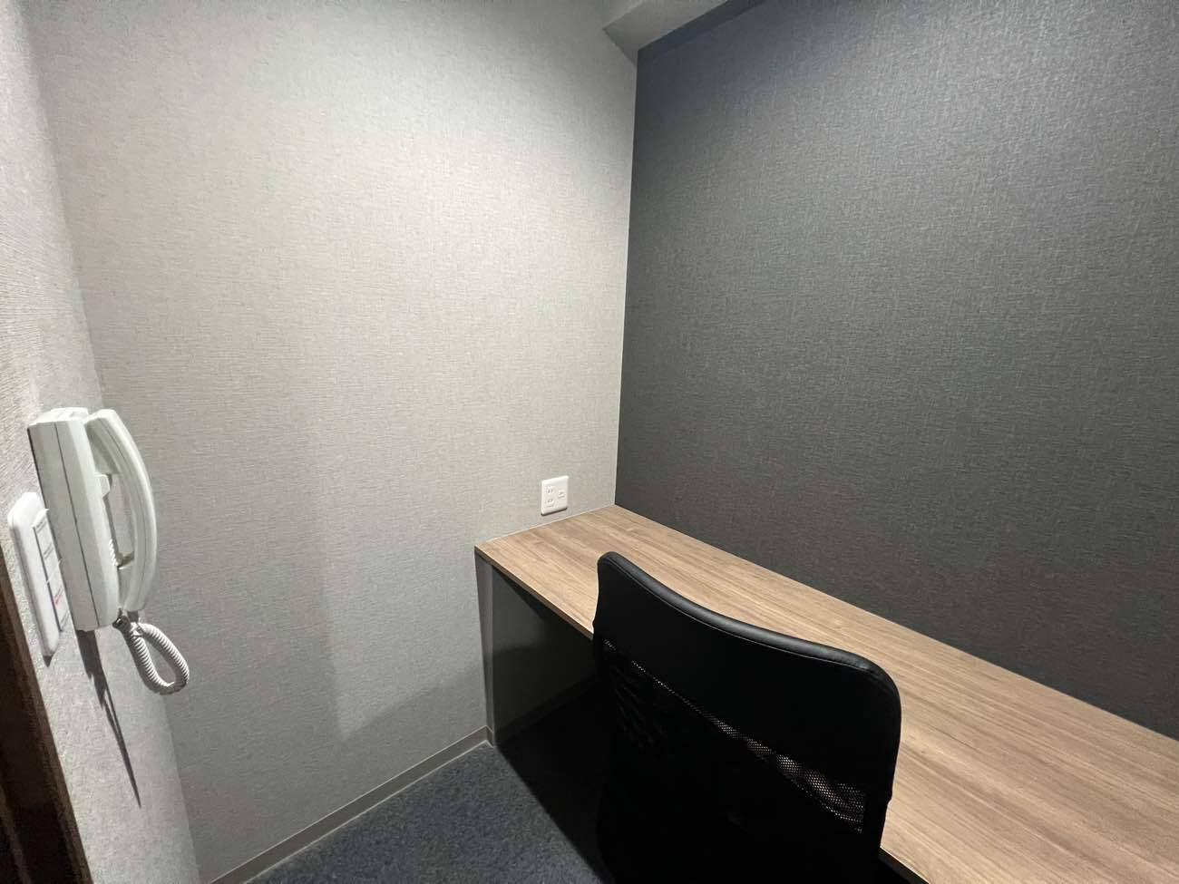 専有部_個室。インターネット環境を完備しています。