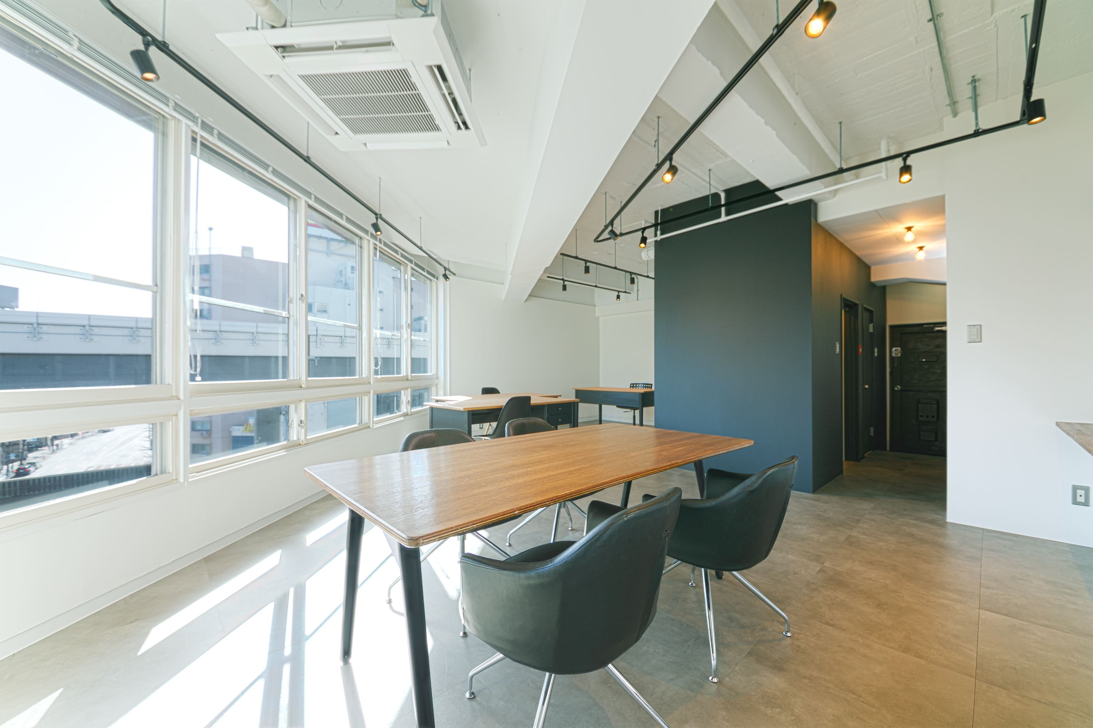 個室601_10名以上でも利用可能です。