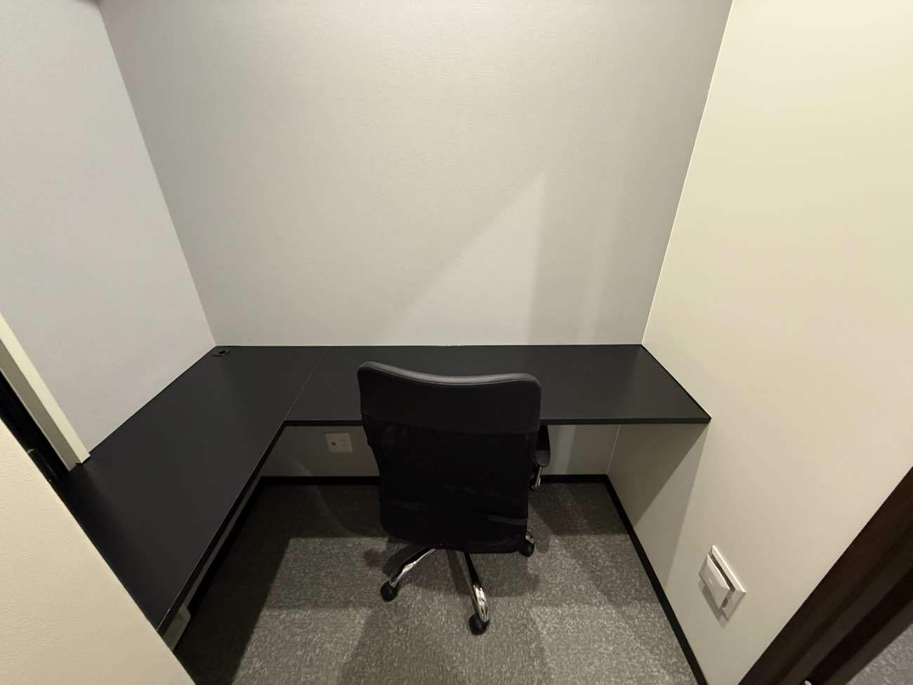 専有部_個室。1～3名の個室を用意しています。